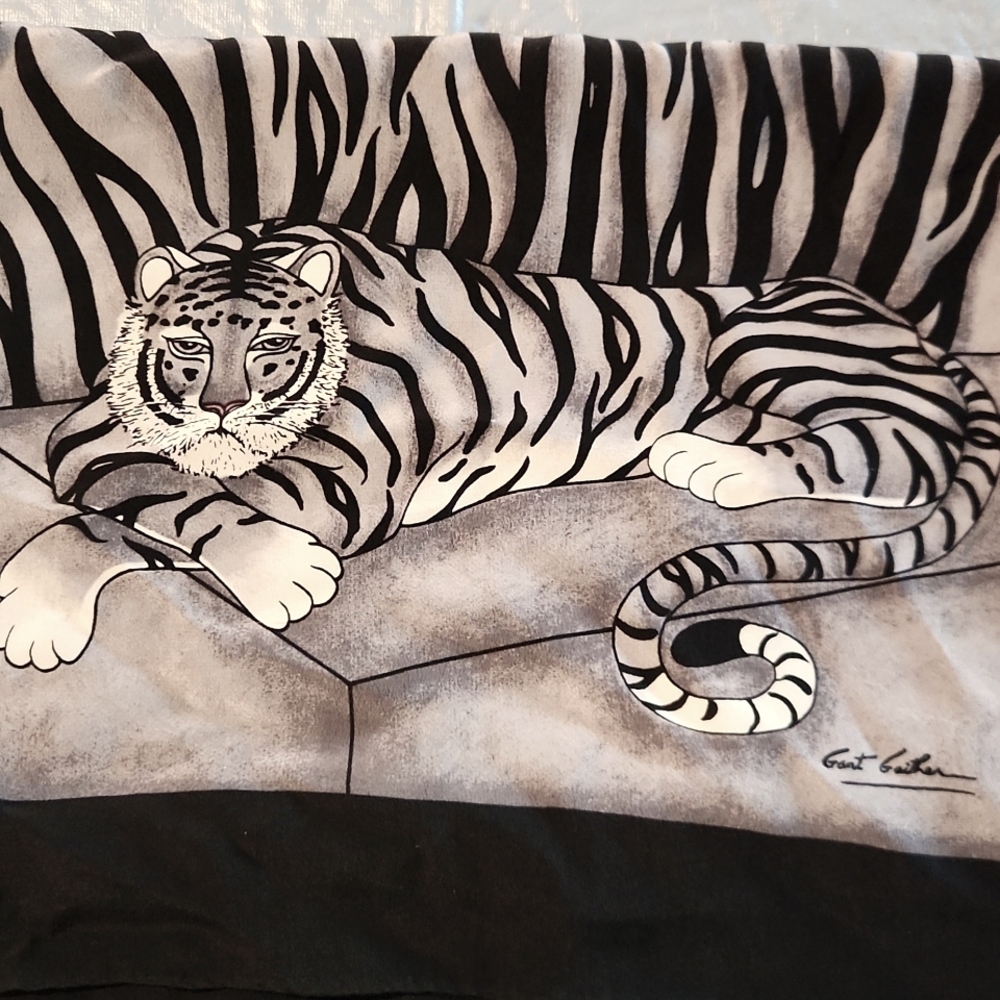 Gant Gaither tiger scarf.  Beautiful glam vibe
